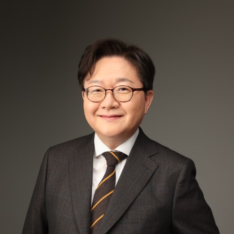 Prof. Kang Min Ok